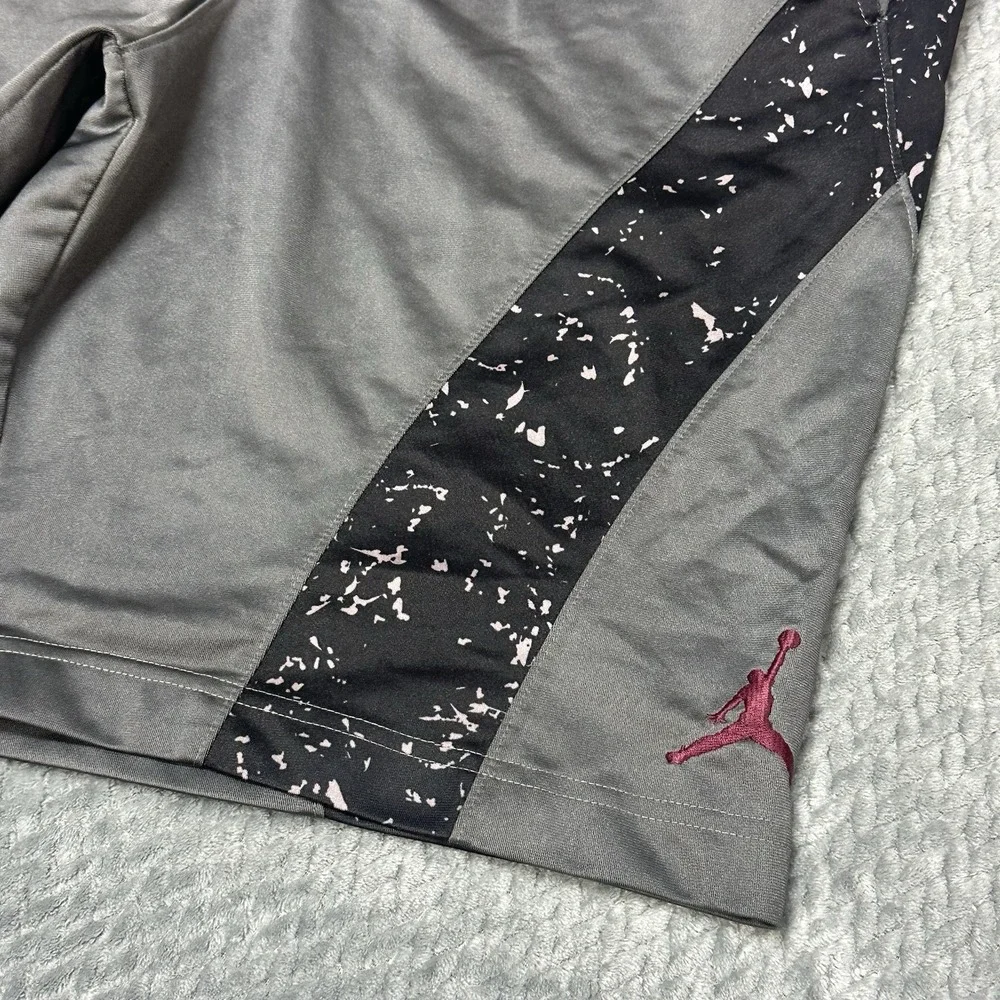 Jordan Shorts Son of Mars‎ Mens Small Jumpman Gray Maroon Silky Shiny Basketball